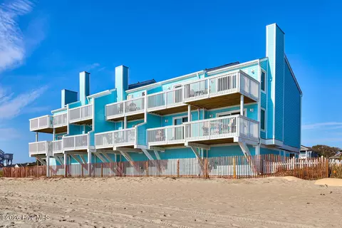 1001 Pelican Ct, Kure Beach, NC 28449