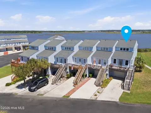 24 Bermuda Landing Pl, North Topsail Beach, NC 28460