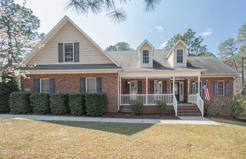 105 Kingswood Cir, Pinehurst, NC 28374