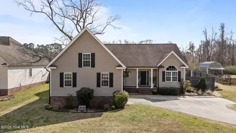 695 Crump Farm Rd, New Bern, NC 28562