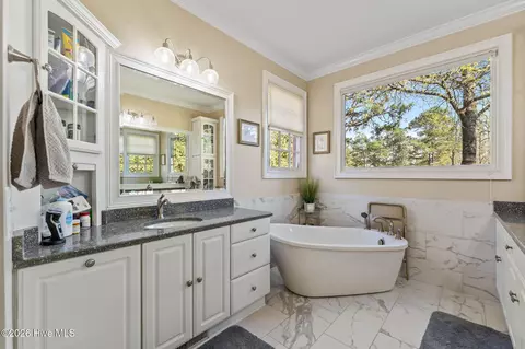 Bath - 24 Thunderbird Cir, Pinehurst, NC 28374 photo 3 of 4
