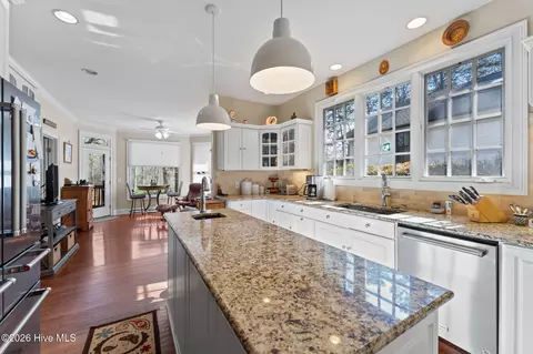 Kitchen - 24 Thunderbird Cir, Pinehurst, NC 28374 photo 2 of 5