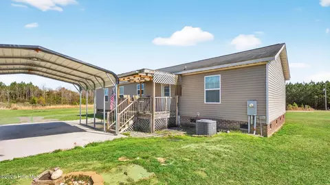 Exterior - 1603 E Barr Rd, Chocowinity, NC 27817 photo 3 of 3