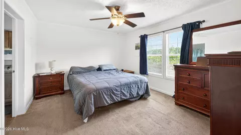 Bedroom - 1603 E Barr Rd, Chocowinity, NC 27817 photo 3 of 5