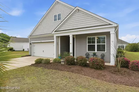 3095 Crescent Lake Dr, Calabash, NC 28467