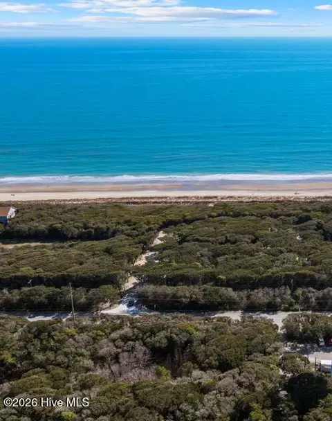 101 Roosevelt Reserve Park Pl, Pine Knoll Shores, NC 28512