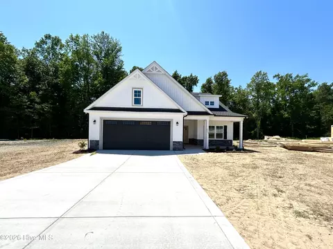 3738 Chatsworth Dr, La Grange, NC 28551