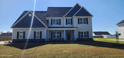 2006 Yellowfin Dr, New Bern, NC 28562
