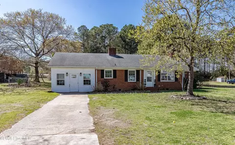 620 S Caswell St, La Grange, NC 28551