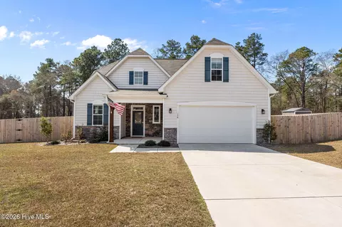 158 Woodsrun St, Raeford, NC 28376