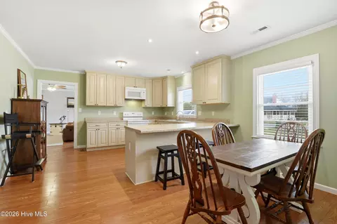 Dining - 403 Smith Chapel Rd, Mount Olive, NC 28365 photo 1 of 2