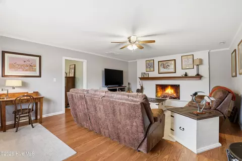 Living - 403 Smith Chapel Rd, Mount Olive, NC 28365 photo 1 of 1