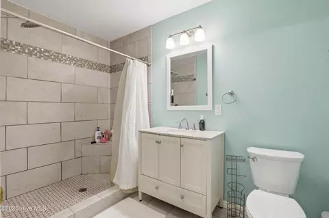 Bath - 403 Smith Chapel Rd, Mount Olive, NC 28365 photo 2 of 3