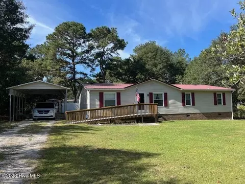 379 Gallinule Dr SW, Shallotte, NC 28470
