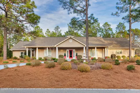 96 Deerwood Ln, Pinehurst, NC 28374