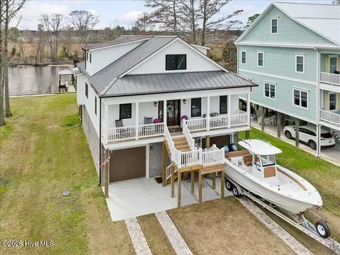 94 Maritime Ct, Chocowinity, NC 27817