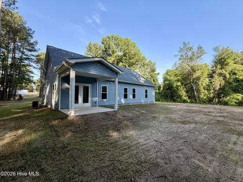 1703 Walnut Run Dr, Deep Run, NC 28525 photo 4
