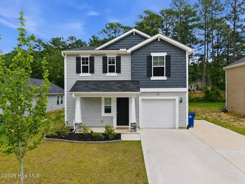 821 Conductor Ct, Vass, NC 28394