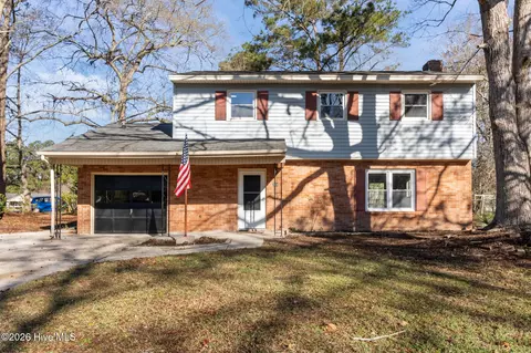 214 Kerry Ct, Jacksonville, NC 28546