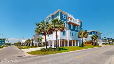 1501 Canal Dr, Carolina Beach, NC 28428