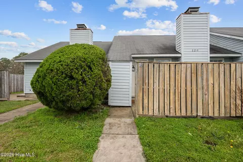 126 Witten Cir #B, Havelock, NC 28532