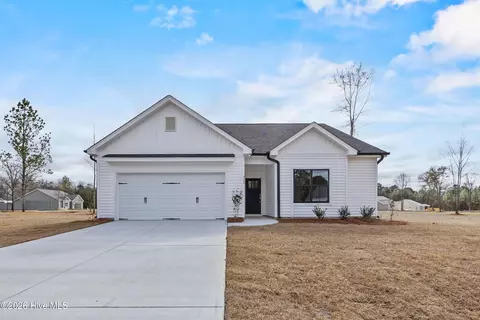 109 Eddie Dr, Burgaw, NC 28425