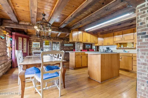 Dining - 568 Seashore Dr, Atlantic, NC 28511 photo 1 of 3