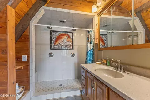Bath - 568 Seashore Dr, Atlantic, NC 28511 photo 5 of 11