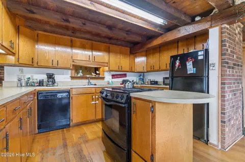 Kitchen - 568 Seashore Dr, Atlantic, NC 28511 photo 2 of 3