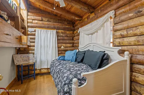 Bedroom - 568 Seashore Dr, Atlantic, NC 28511 photo 1 of 8