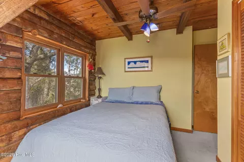 Bedroom - 568 Seashore Dr, Atlantic, NC 28511 photo 6 of 8