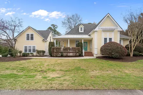 7802 Beachcomber Ct, Wilmington, NC 28411
