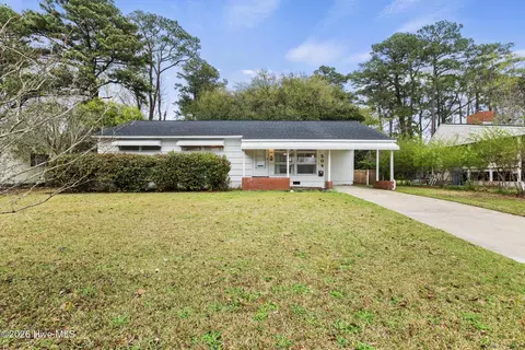 506 Dogwood Ln, Jacksonville, NC 28540