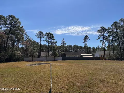 1230 Juniper Rd, Southport, NC 28461
