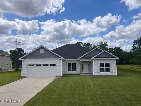 276 Eastwood Dr, Wallace, NC 28466