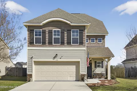 424 Bald Cypress Ln, Sneads Ferry, NC 28460