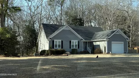 107 Albert Dr, Goldsboro, NC 27530