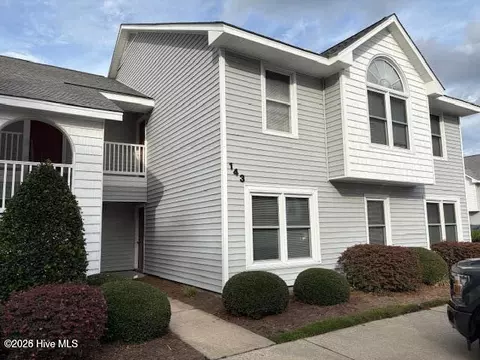 143 W Victoria Ct, Greenville, NC 27834