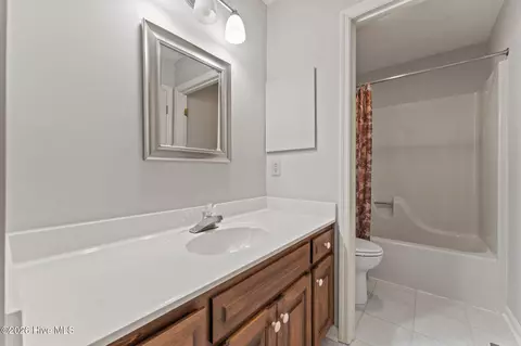 Bath - 33 Thunderbird Cir, Pinehurst, NC 28374 photo 3 of 3
