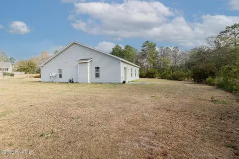 Exterior - 604 Mayapple Ln, Hubert, NC 28539 photo 4 of 4