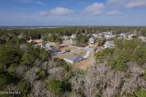 View/Area - 604 Mayapple Ln, Hubert, NC 28539 photo 6 of 7