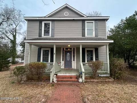 416 N Randolph St, Rockingham, NC 28379