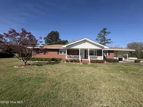 205 Miller St, Chadbourn, NC 28431