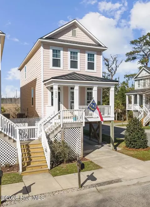 1242 Charleston Common Dr, Leland, NC 28451