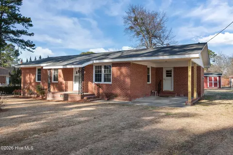 305 Eason St, Macclesfield, NC 27852
