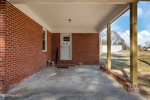 Exterior - 305 Eason St, Macclesfield, NC 27852 photo 2 of 7