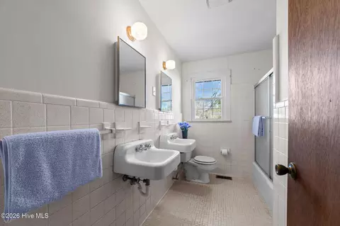 Bath - 305 Eason St, Macclesfield, NC 27852 photo 1 of 3