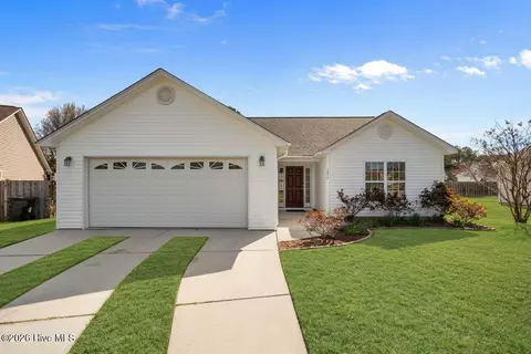 4940 Montserrat Dr, Southport, NC 28461