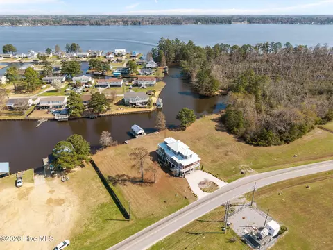 View/Area - 3093 Whichards Beach Rd, Chocowinity, NC 27817 photo 1 of 7