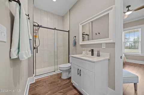 Bath - 3093 Whichards Beach Rd, Chocowinity, NC 27817 photo 2 of 4